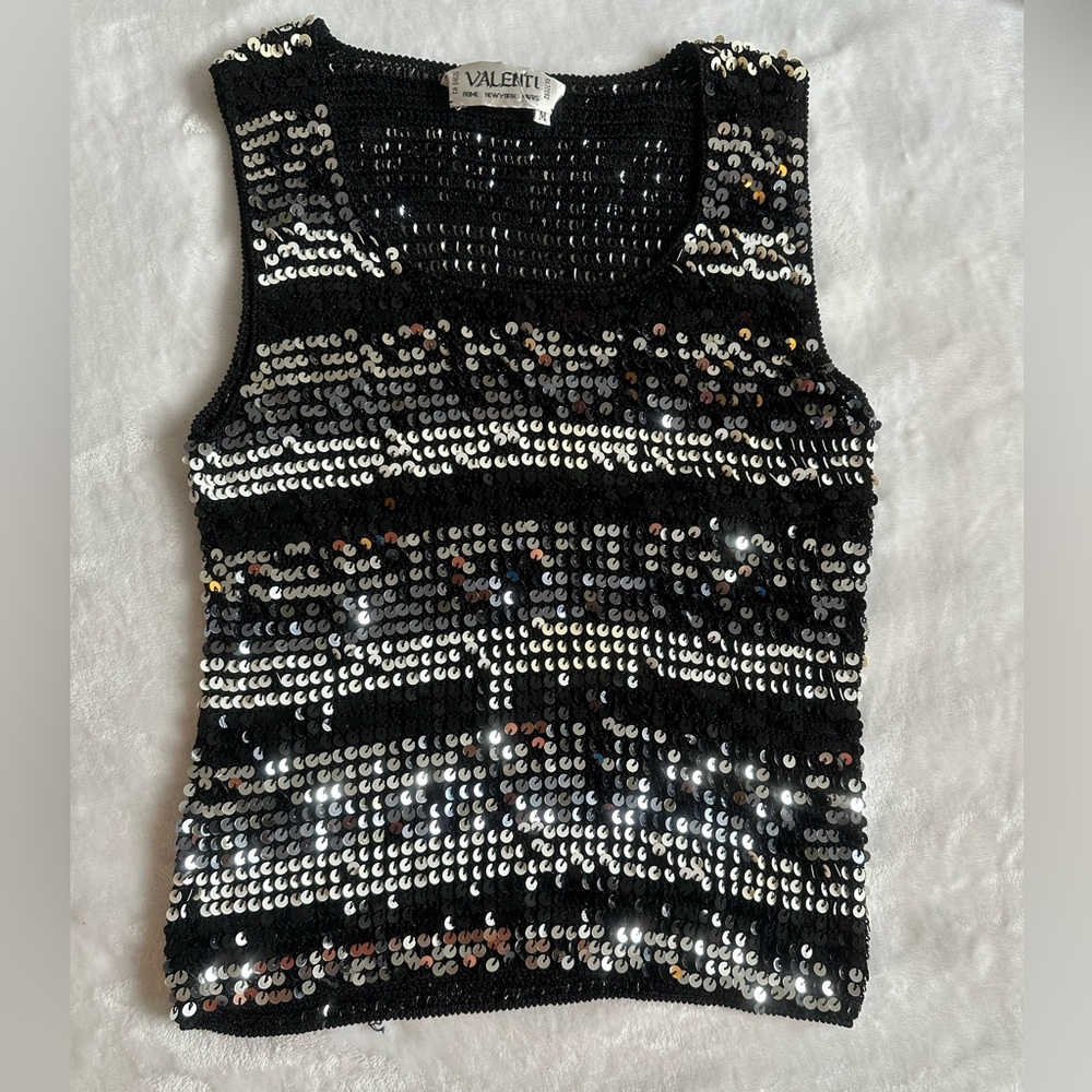 Vintage Valenti women’s sequin tank. Black & silver. Fits like a small
